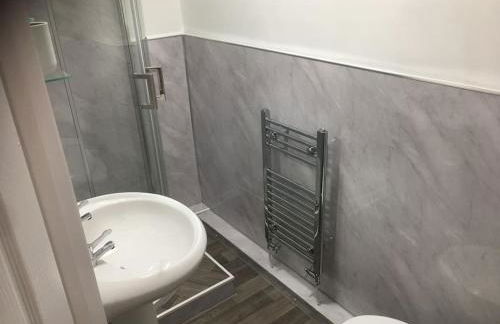 Haven House 6 bedrooms with 6 exclusive bathrooms and with lots of parking - Foto 6