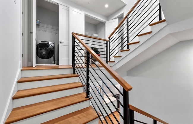 Luxurious Midtown Home Rooftop Views by Silverx - Foto 14