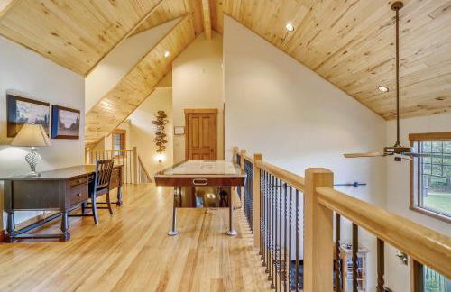 Lakefront home with fire pit and dock Near Wisp Resort - Foto 16