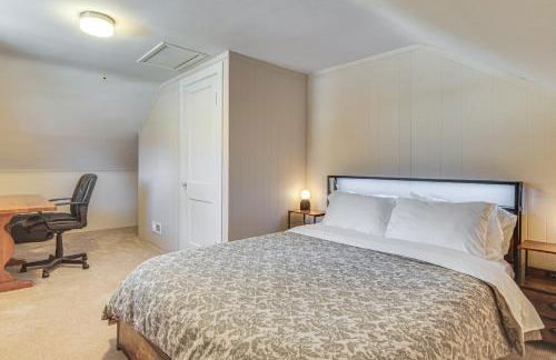 Walk to Fox River Grove Train Station and Hot Tub! - Foto 16