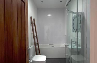 The Follonsby hot tub Retreat with own bar near city centre - Foto 45