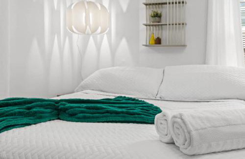 Modern Apartment with Parking & Prime Location - Foto 29