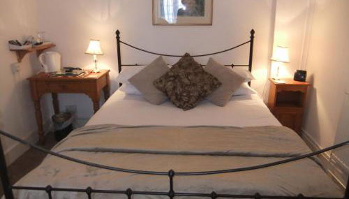 Sheephouse Manor - Photo 2