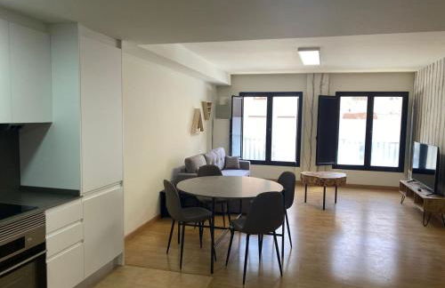 Apartamentos Palacio Azcárate Calle Calvario - Photo 9