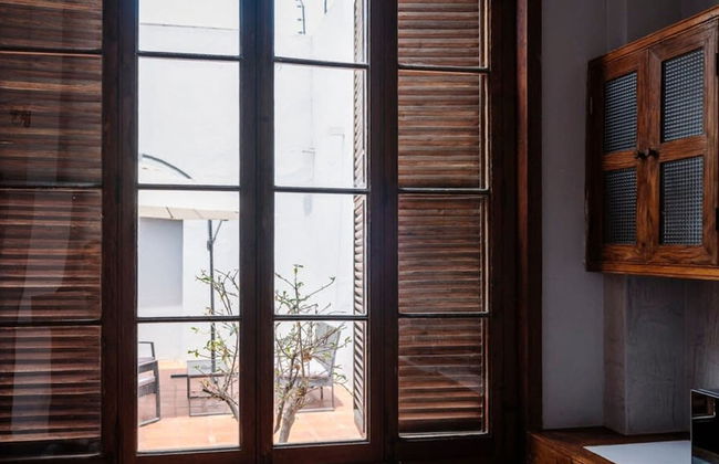 w 3BR Baroque Villa With Spacious Terrace - Foto 24