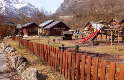 Chalet Enchanteur à Venosc avec Vue Panoramique et Jacuzzi - Photo 19