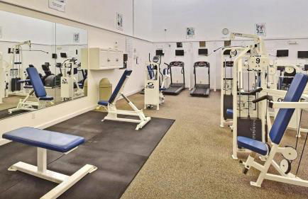 Dreamy Condo 2 minute walk to Beach w King Size Bd - Foto 11