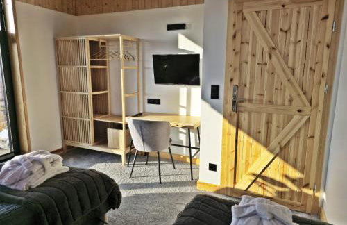 Czôrny Dąb - dom wakacyjny na Kaszubach, bilard, jacuzzi, sauna - Foto 79