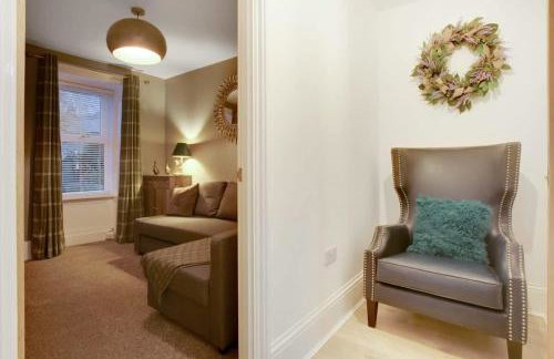 NEW! Luxurious Cottage in Durham by Stay With Us, Ideal for Large Groups & Families, Hot Tub, Sleeps 10! - Foto 33