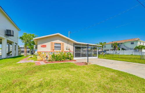 Waterfront Hernando Beach Home with Dock and Hot Tub! - Foto 28