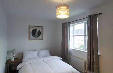 Sun Gardens Retreat- can sleep 10 with 4 Double Beds & 2 sofa beds - Foto 13