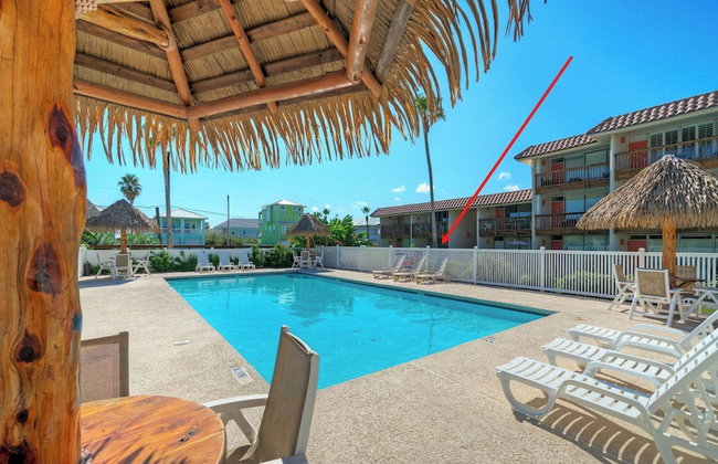 Beach Boardwalk Access Pool + Remodeled Interior Tropical Haven by Avantstay - Photo 114