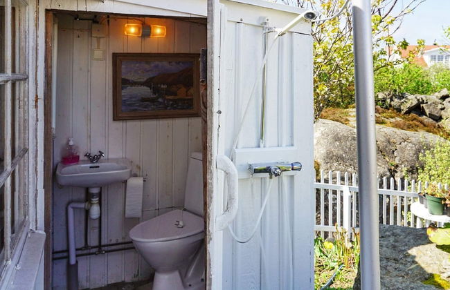 2 Person Holiday Home in Gullholmen - Foto 10