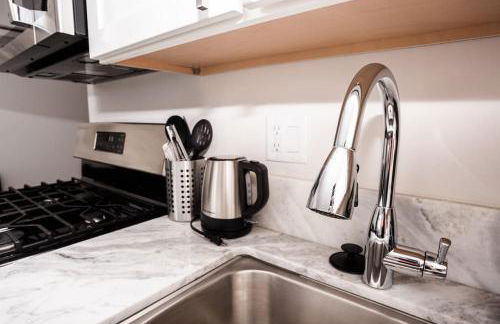 Lovely Studio w Full Kitchen in Heart of San Diego - Foto 16