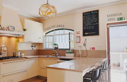 Digital Nomad Retreat, 6 Min to Beach & AC - Foto 11