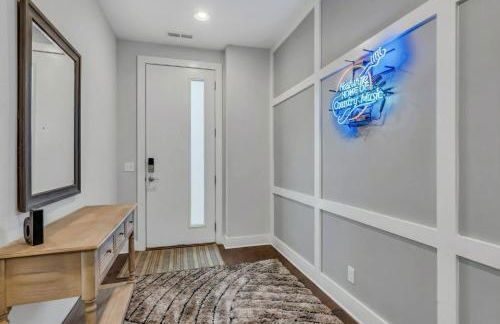 NEW Luxe 4BR 12 Beds - RoofDeck Views - Chefs Kitchen - Foto 48