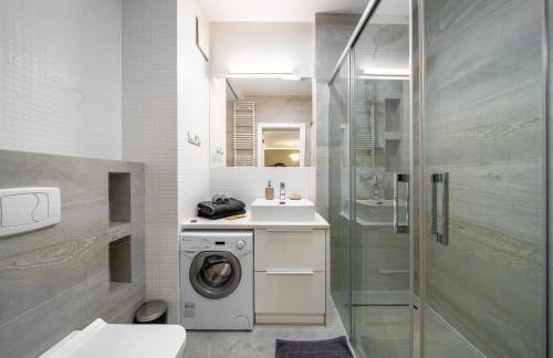 Wola Apartment - 9th Floor, Parking & Balcony - by Rentujemy - Foto 5