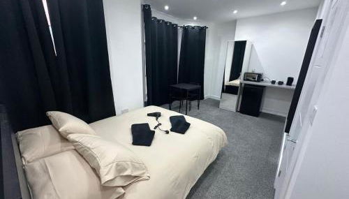 London Waterloo 10 min via train - Foto 3