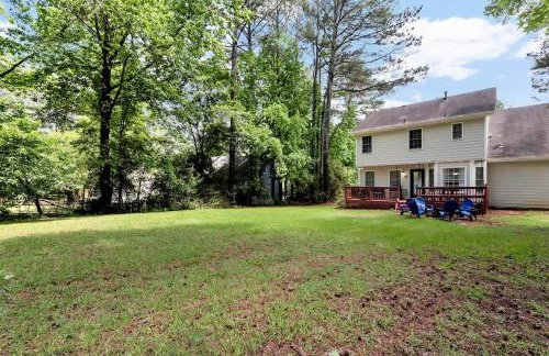 4BR Cozy Family Retreat Near Mall of GA, Near Lake Lanier - Sleeps 10 - Foto 7