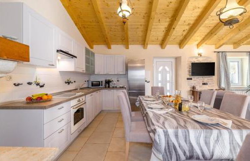 Gorgeous Home In Visnjan With Wifi - Photo 4