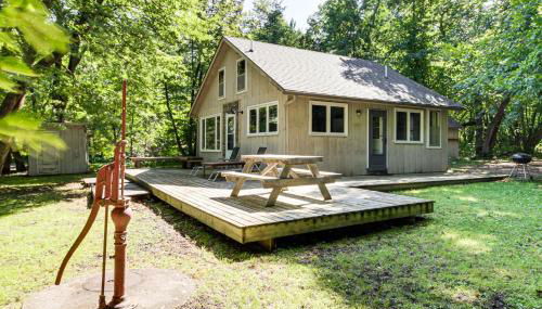 Charming Getaway Rustic Cabin on West Battle Lake - Foto 1