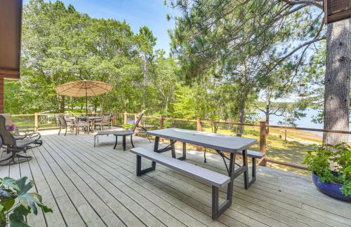 Waterfront Escape on Big Sand Lake with Private Dock - Foto 34