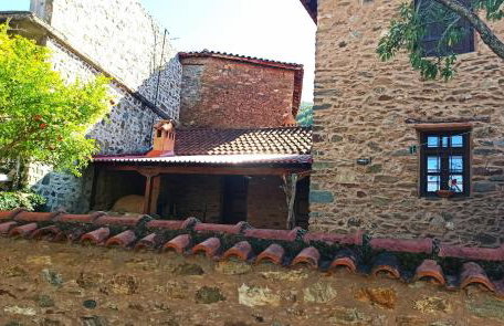 Lithia s Stonehouse. Το πέτρινο στη Λιθιά - Καστοριά - Foto 57