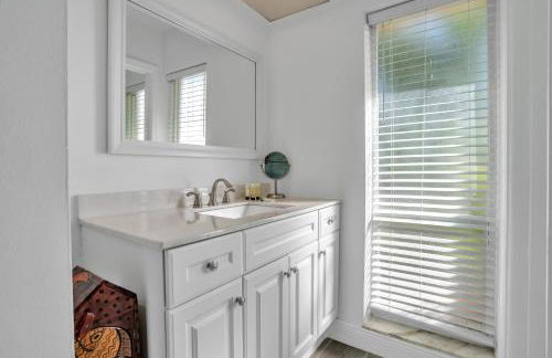 4 bd Near beach spacious solar heated pool waterfront home - Photo 16