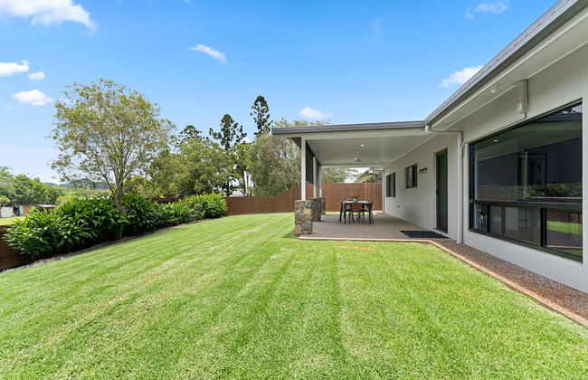 Birds 'n' Bloom Cottages - Photo 57