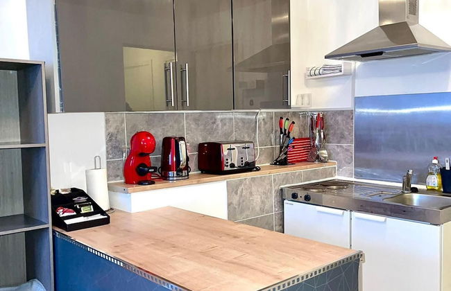 Charming 1-bed Loft Apartment in Romford - Photo 4