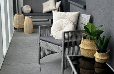 Family & Business Apartments PREMIUM No1 - 1 Bedroom with Private Jacuzzi, Balcony, Parking - Photo 37