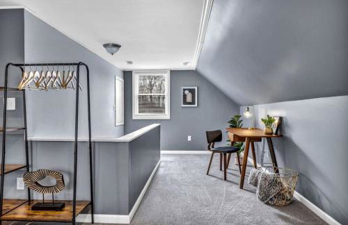 Swim and Relax In our Pool and Hot Tub and Recently Renovated - Photo 53