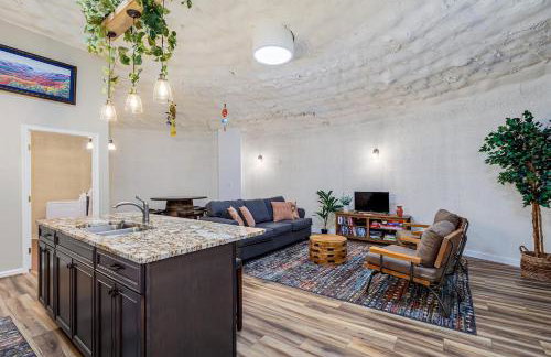 Secluded LUX Bunker Hot Tub, Views & Trails - Foto 14