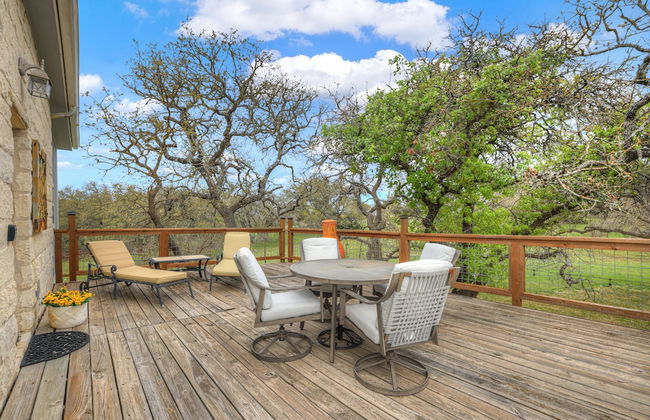 The Elizabeth Haus Upper Suite - Photo 1