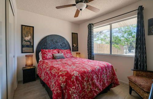 10 minutes to JTNP - Sauna, Hot Tub, Cold Plunge Saltwater Pool, Telescope, Fireplace and Views - Foto 15