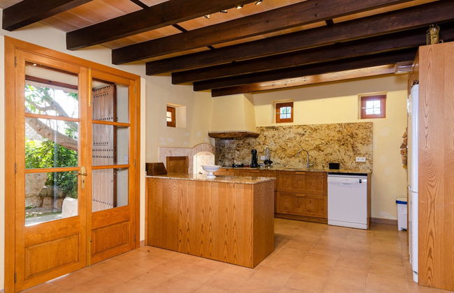 Nice Villa With Private Pool - Photo 11