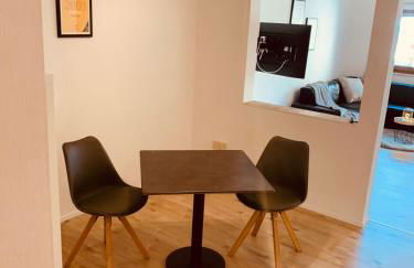 FELIX LIVING 5, Helle 2-Zimmer Wohnung mit Terrasse & Parkplatz, Langzeit & Business geeignet - Photo 16