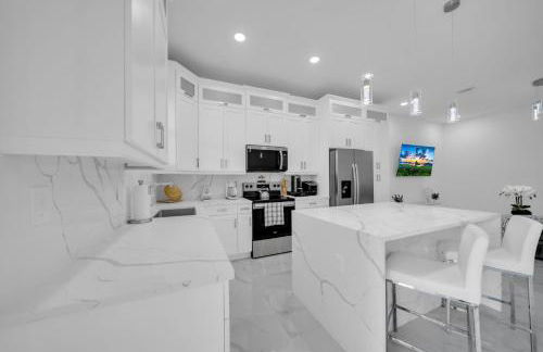 Cozy 3BR Duplex Unit with WiFi and Laundry in Lehigh Acres - Foto 25