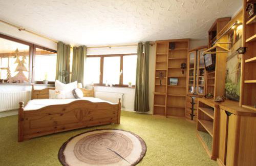 Familien-Appartement Schwarzwald bei Freiburg mit bis zu 4 Schlafzimmern - Foto 3