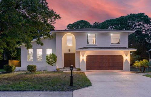 Luxury pool home near the beach! - Foto 45