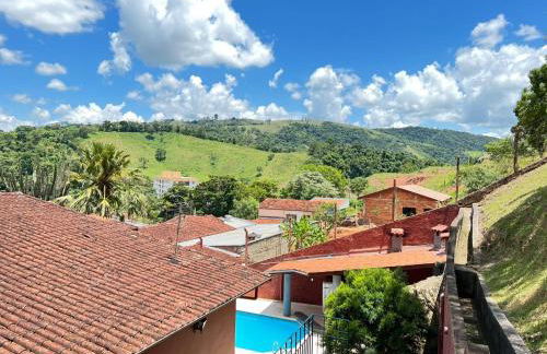Cantinho da Vó Lena Casa Familiar com 4 Suítes, Piscina e Lazer em Lindóia - Foto 17