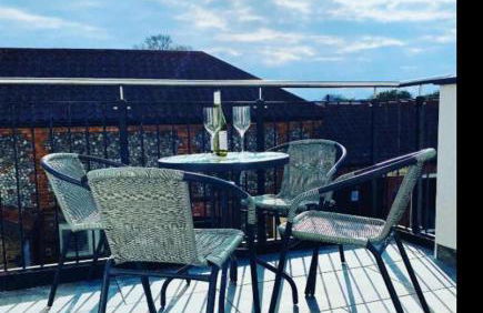 Lees Lookout Holt ,2 bedroom luxury apartment with private parking - Foto 5