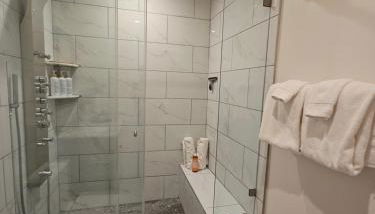 Cozy Home Away From Home - Foto 3, Shower