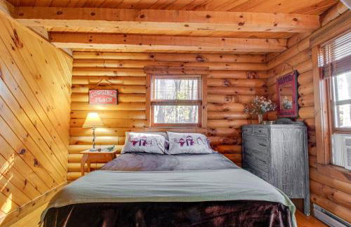 Log Cabin with a Hot Tub in Ellicottville, For Magical Glamping Escapes in New York - Foto 33