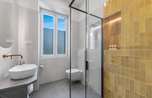 Adam and Cupid - Foto 50