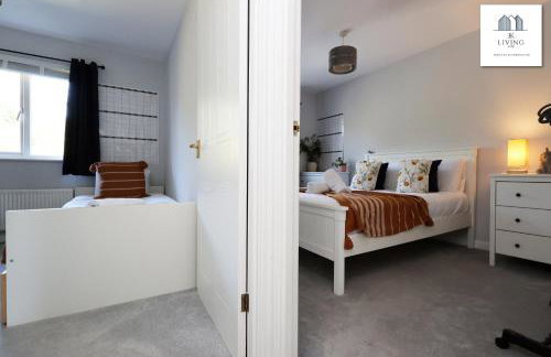 Spacious 3 Bed Home In The Heart Of Bridgend - By EKLIVING LUXE Short Lets & Serviced Accommodation - Foto 12