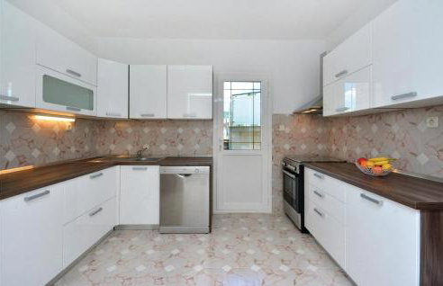 Cozy Apartment In Split With Kitchen - Foto 34