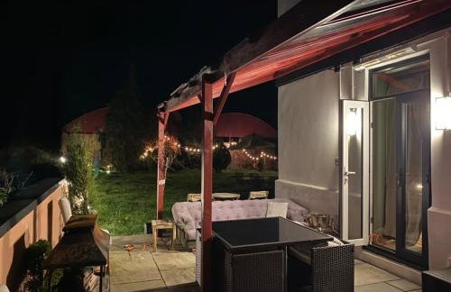 Upper House Stunning Country Home - Photo 16