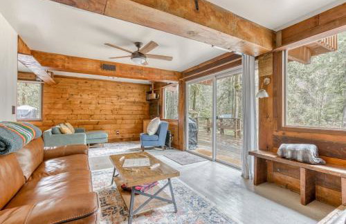 Thompson Cabin - Charming Salmon Riverfront A-Frame Oasis w/ fireplace - Foto 9