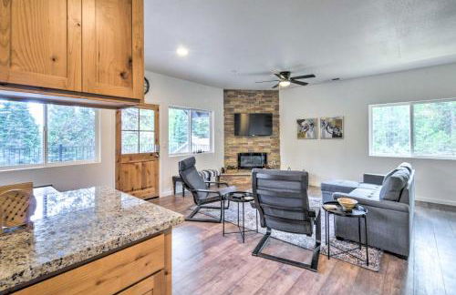 Home with Hot Tub about half Mile to Boat Launch! - Foto 6